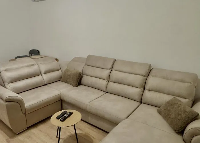 Apartament Lili Mestecǎneşti